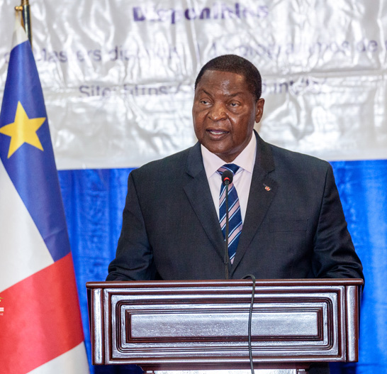 Sous le Haut Patronage de son S.E. Professeur Faustin-Archange TOUADÉRA