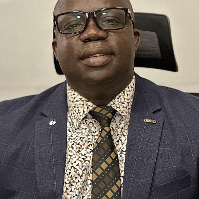 Dr Stéphane YOUFEINA